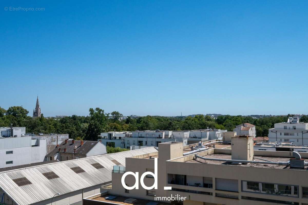 Appartement 94 m² à La Rochelle  - photo 2