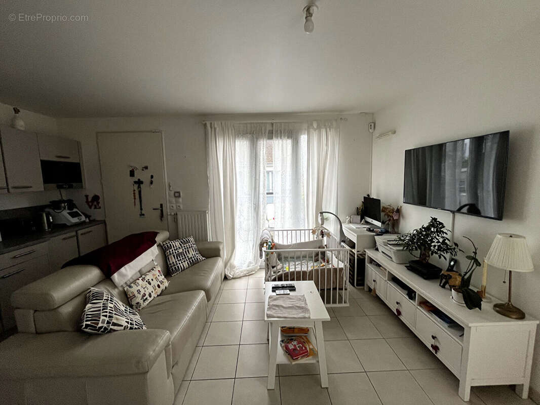 Appartement à LES MUREAUX