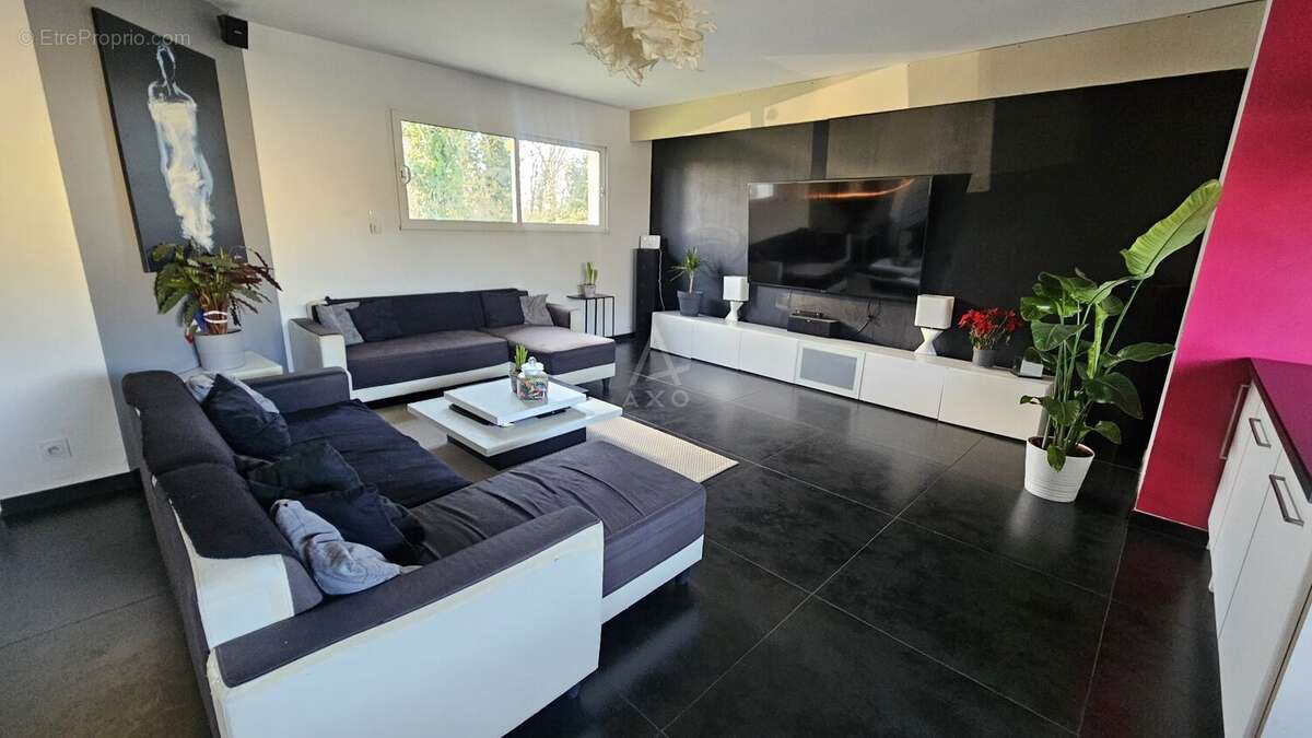 Maison à SAINT-ANDRE-DE-CUBZAC