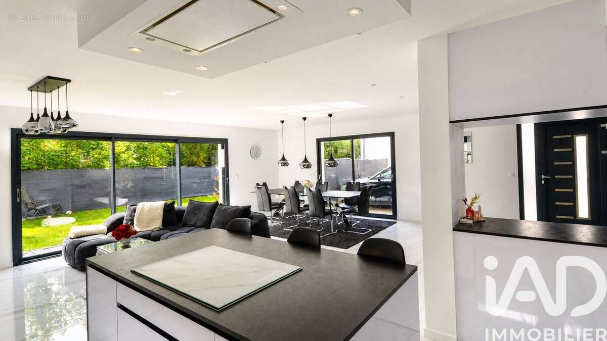 Photo 4 - Maison à VERSONNEX
