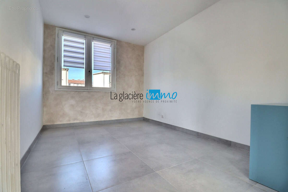 Maison avec terrasse_ - Maison à CLERMONT-FERRAND