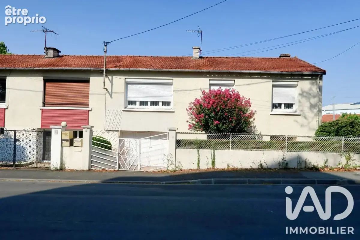 Photo 1 - Maison à POITIERS
