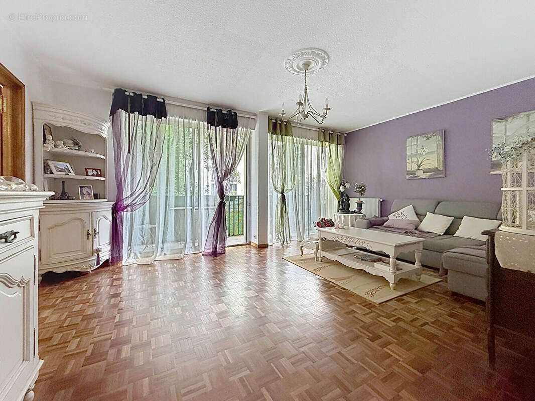 Appartement à RIS-ORANGIS