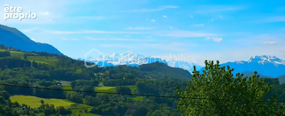Grande maison de 353m2 et 3200m2 de terrain - photo 2
