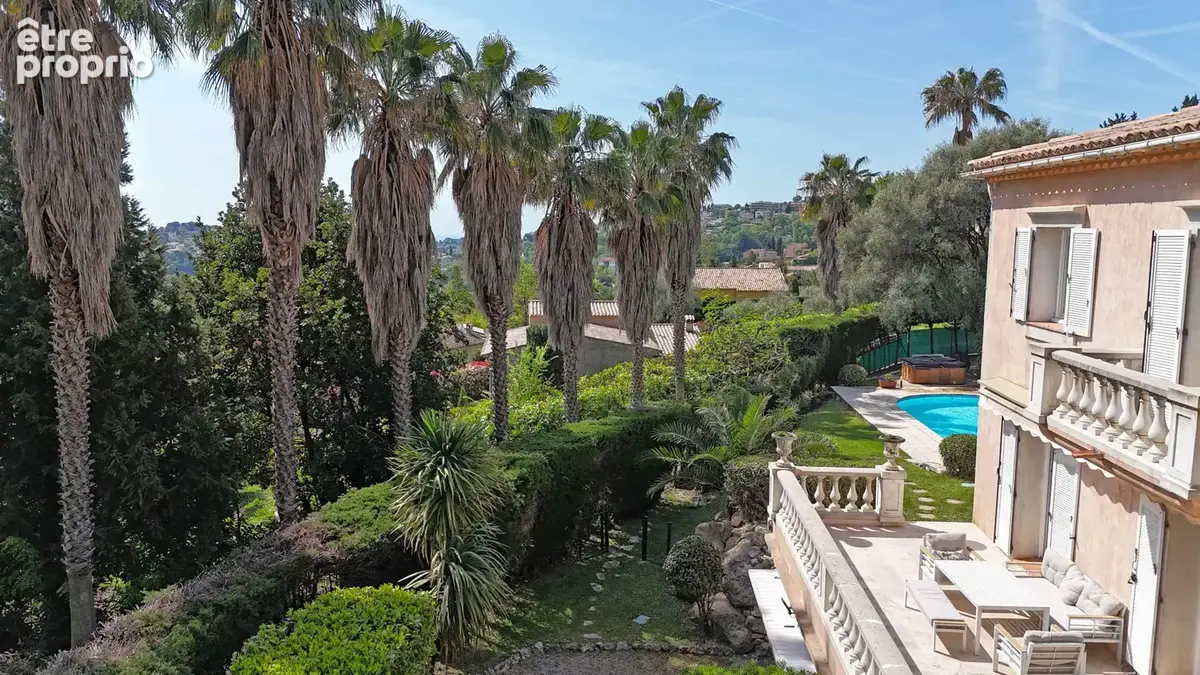 Villa de 222 m2 située au calme avec vue dégagée jusqu'à la mer - photo 18