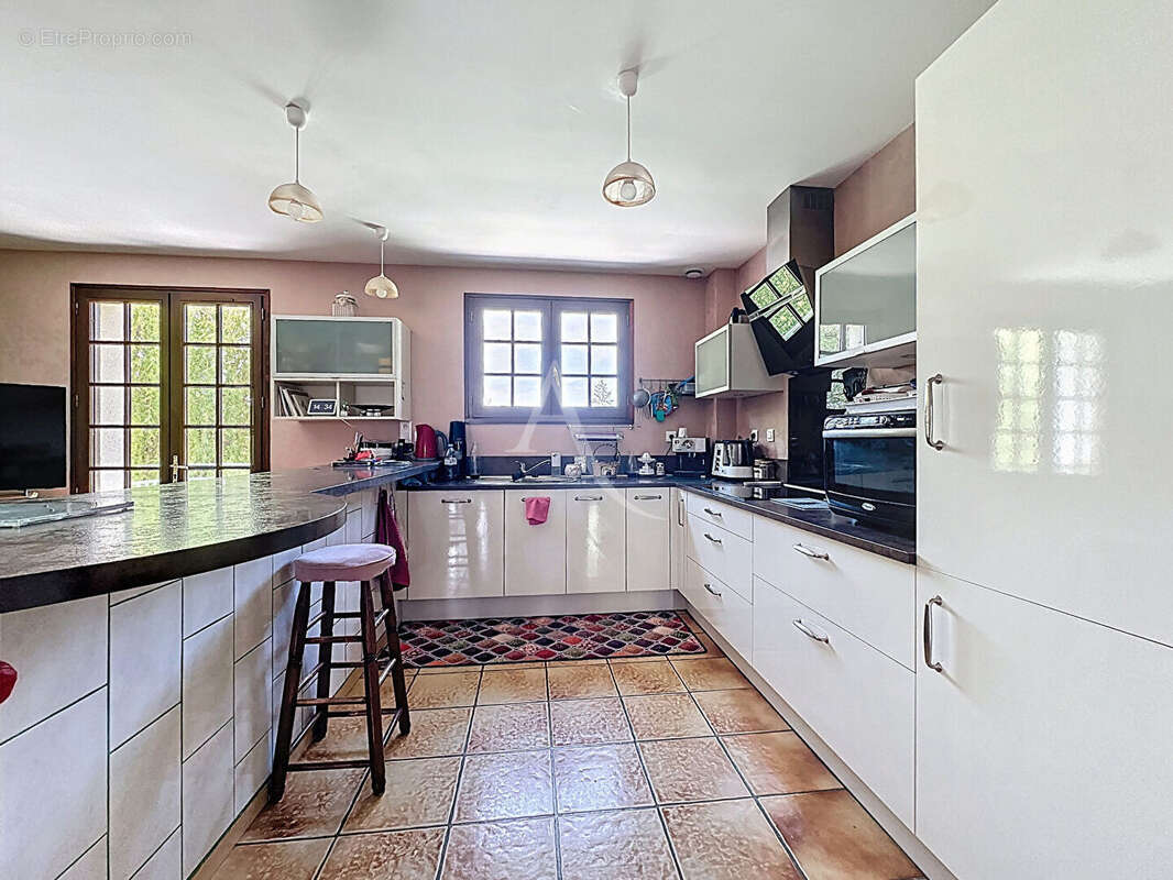 Maison à LONGUE-JUMELLES