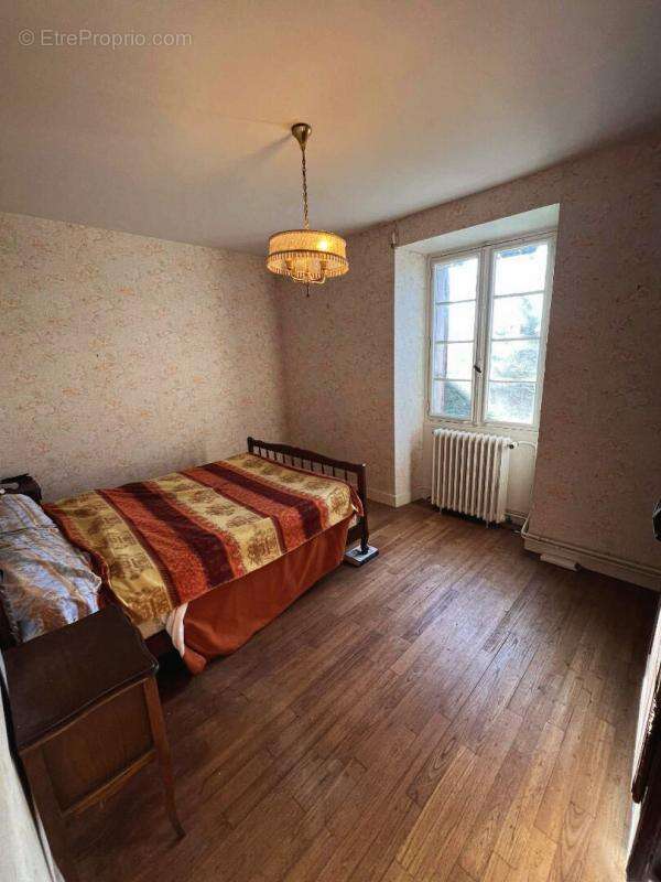 Maison à SAINT-SULPICE-D&#039;EXCIDEUIL