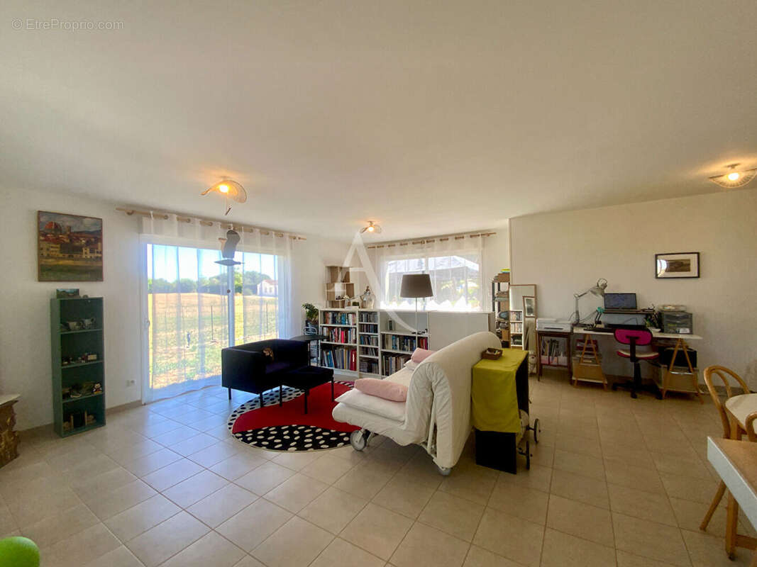 Maison Champagnolles 4 pièce(s) 98.5 m2 - photo 11