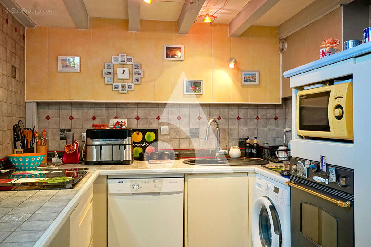 Appartement à VENELLES