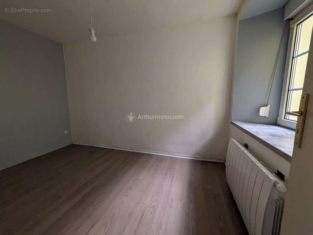 Appartement à NEUFCHATEAU