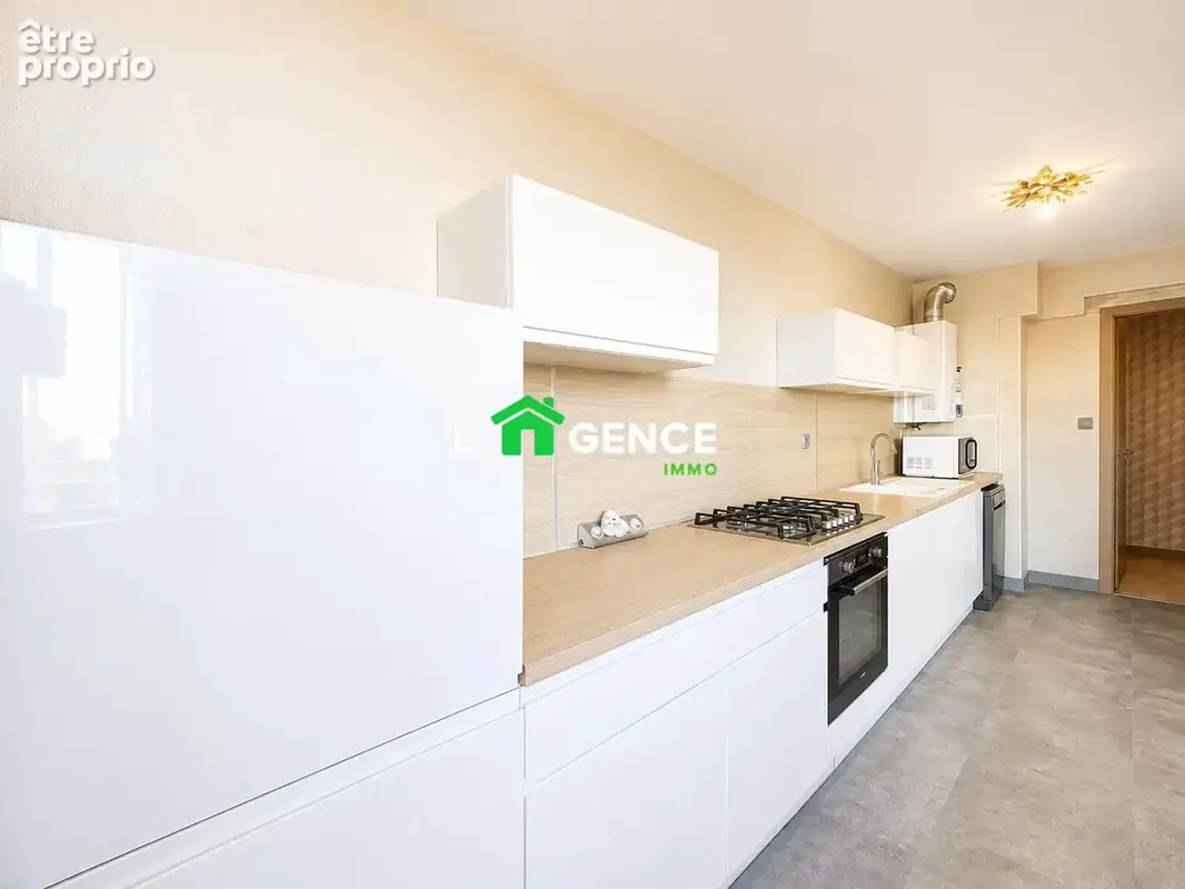 Appartement 3 pièces 75 m² à vendre à Fos-Sur-Mer (13270) - photo 2