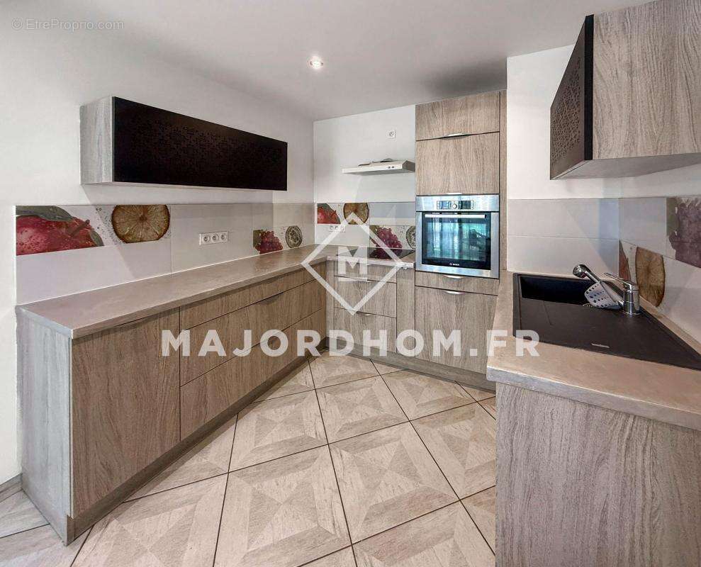 Appartement à MARSEILLE-8E