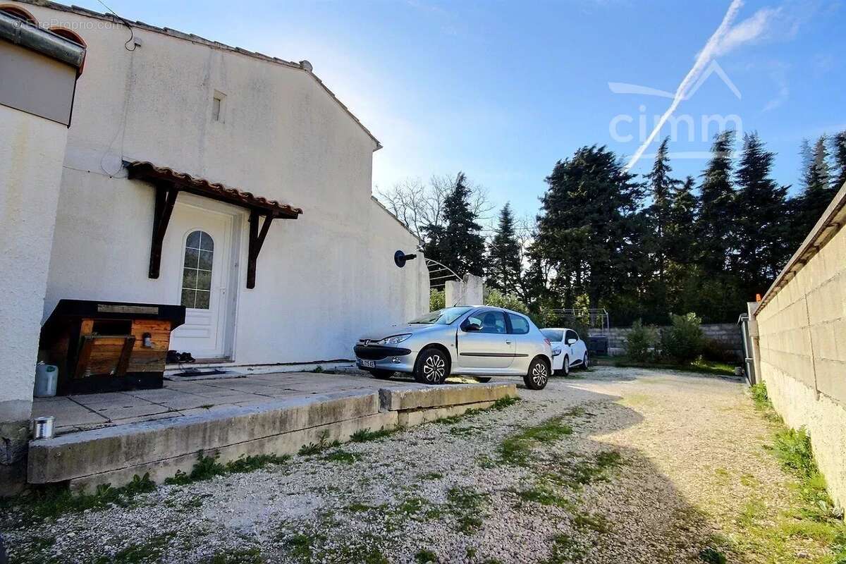 Maison à MONTELIMAR