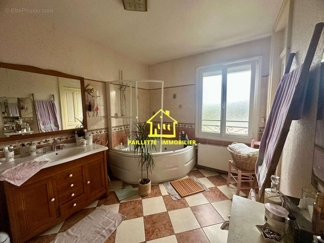 Appartement à MONTIVILLIERS