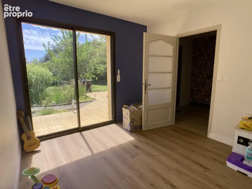 Maison spacieuse implantée sur une belle parcelle de 3000m2 - photo 13