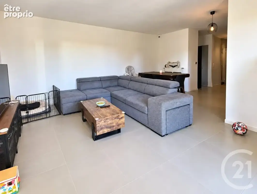 Appartement 4 pièces 79 m² à vendre à Chalons-En-Champagne (51000) - photo 2