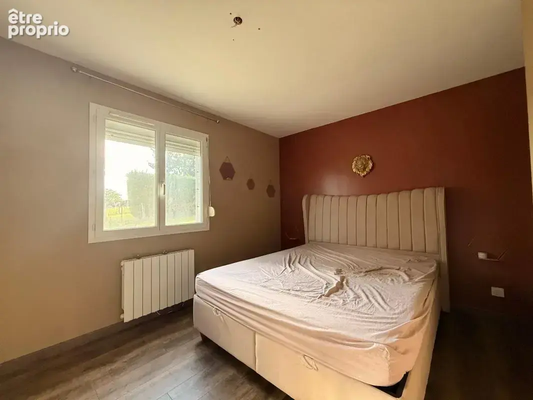 Saint Symphorien sur Saône, Maison de 120,87 m² , 4 chambres, double garage, terrain 696m² - photo 5