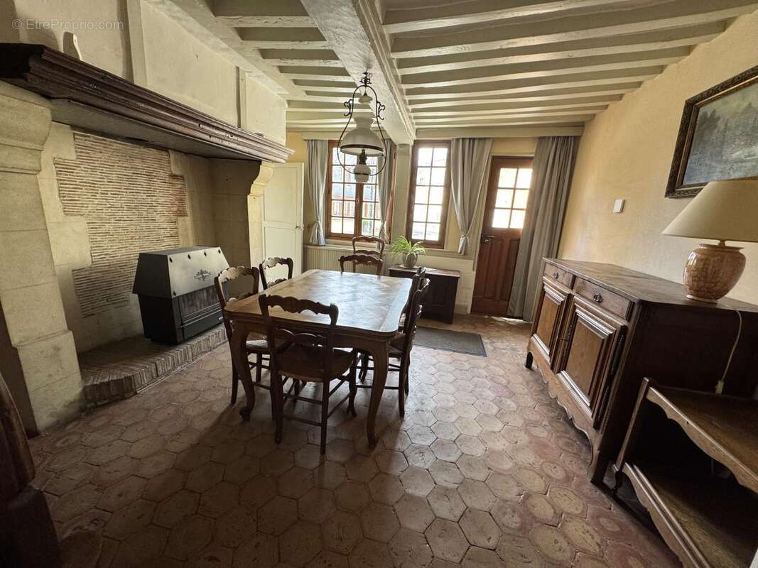 Maison 150 m² à Saint-Julien-Le-Faucon  - photo 6