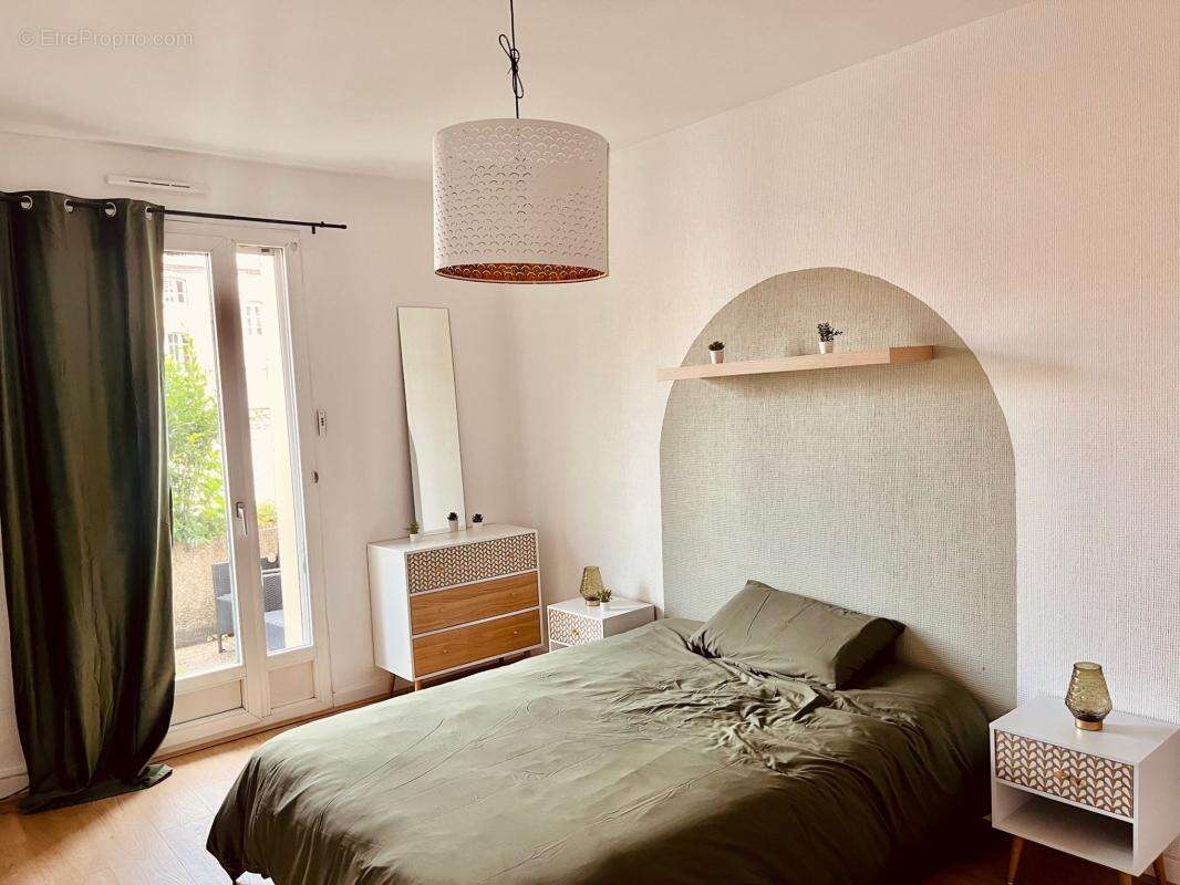 Appartement à SAINT-ETIENNE