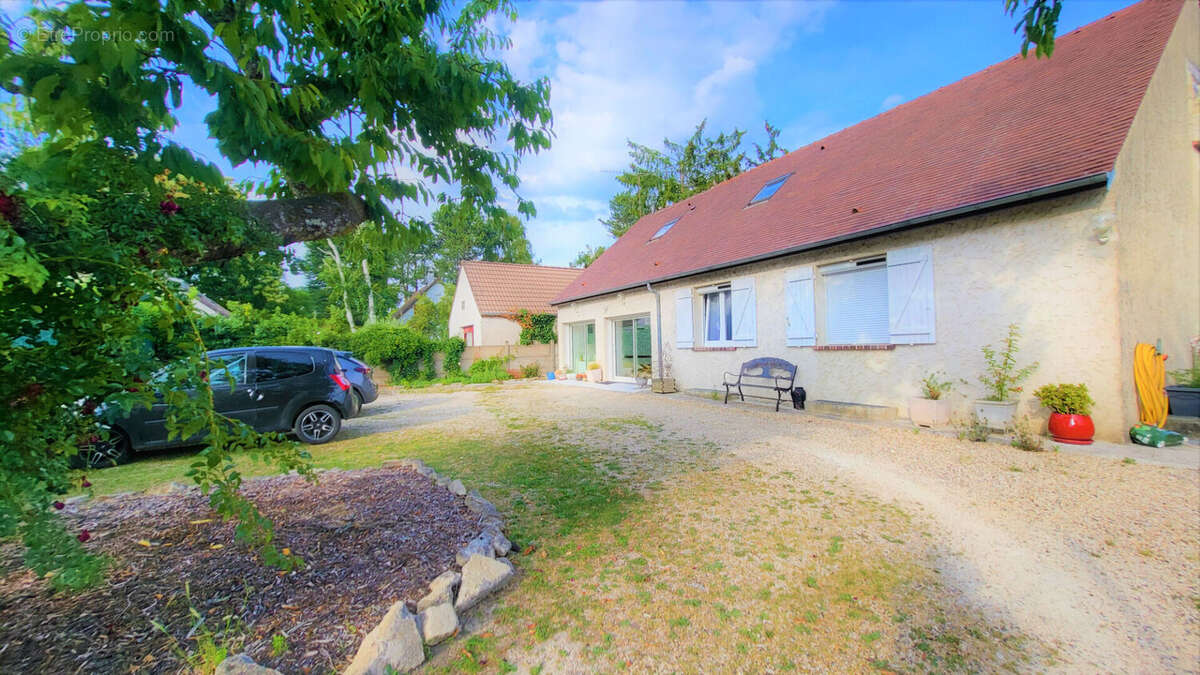 Maison à CHAILLY-EN-BIERE