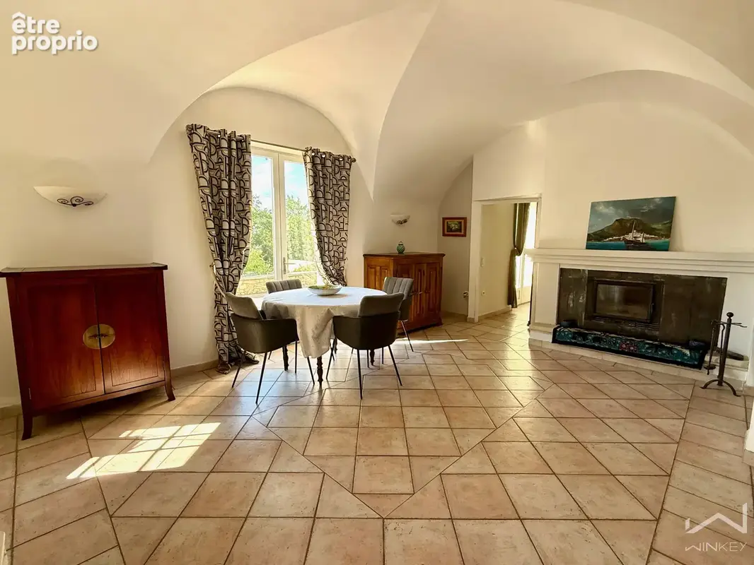 Nathalie sinard vous présente sur saint-paul-trois-châteaux  une propriété de charme, 5 chambres, piscine à dé - photo 9