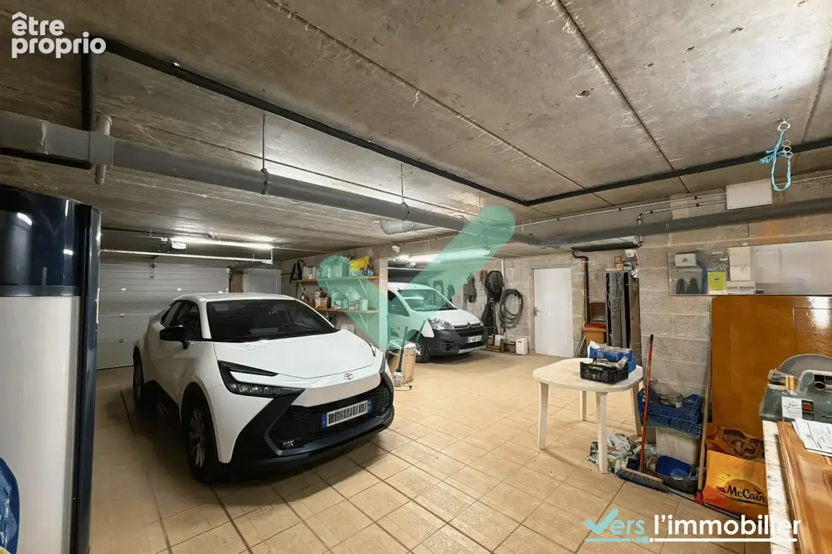 Belle maison contemporaine de 194 m2 de 2015 avec 4 chambres, sous sol et garages - photo 19