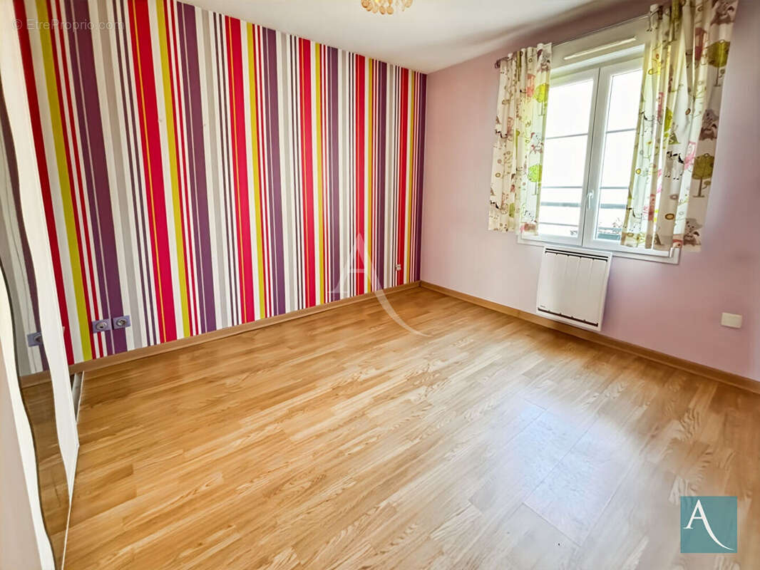 Etampes - pavillon 4 chambres + garage - photo 8
