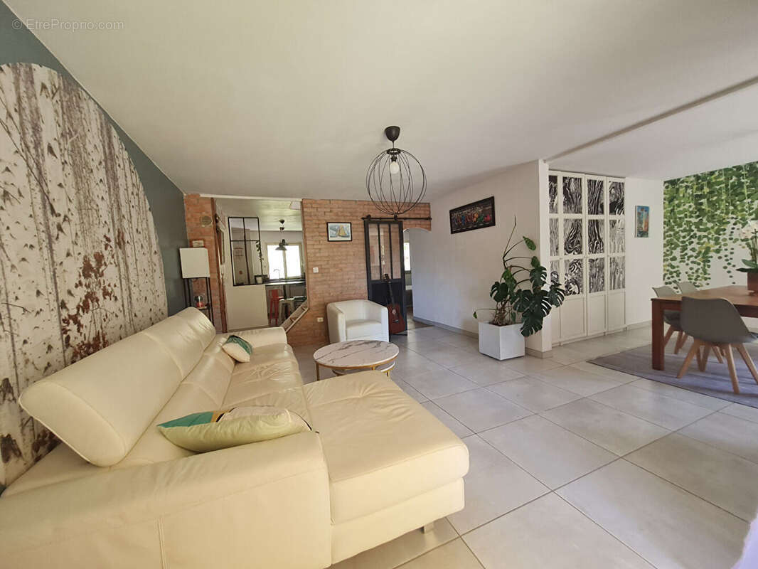 Bord De Mer +Appartement  4 pièces + Terrasse  *  (83430) Saint-Mandrier-sur-Mer - photo 3