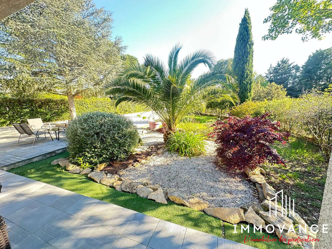 Maison à SAINT-MATHIEU-DE-TREVIERS