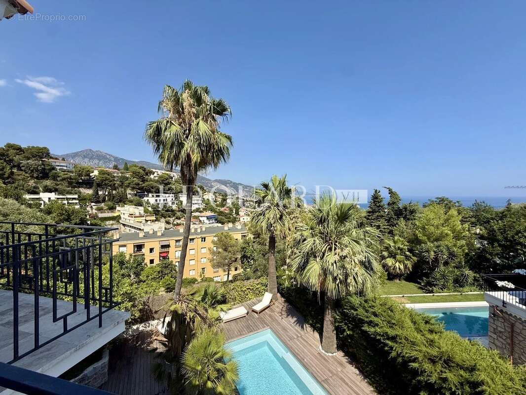 Superbe villa contemporaine avec piscine, une oasis de lumière au cœur de Roquebrune Cap Martin - photo 12
