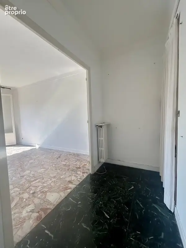 Nice chambrun 3p avant dernier etage - photo 6