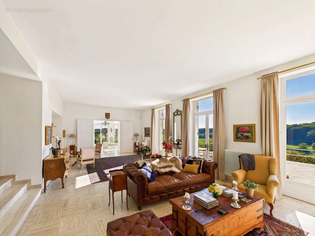 Maison à PESSAC-SUR-DORDOGNE