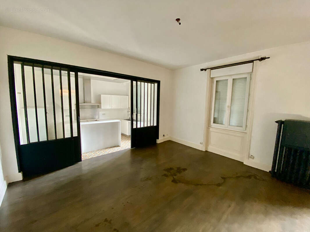 Maison à VILLEFRANCHE-SUR-SAONE