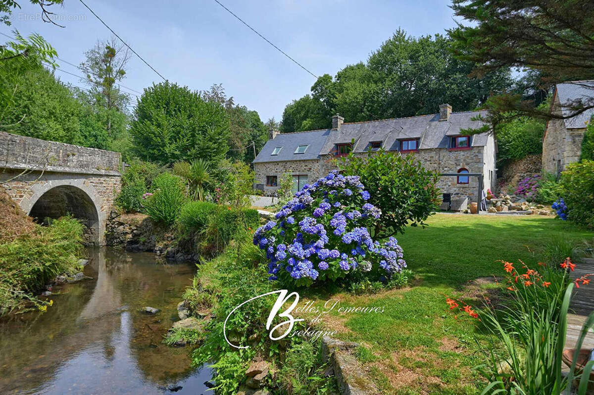 A vendre longère rénovée et son moulin au bord de l'eau Trégor - photo 6