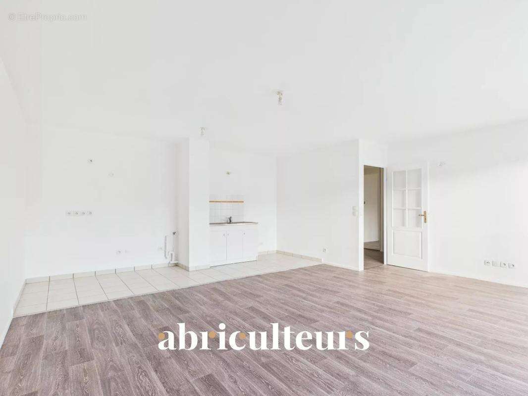 Appartement à SURVILLIERS