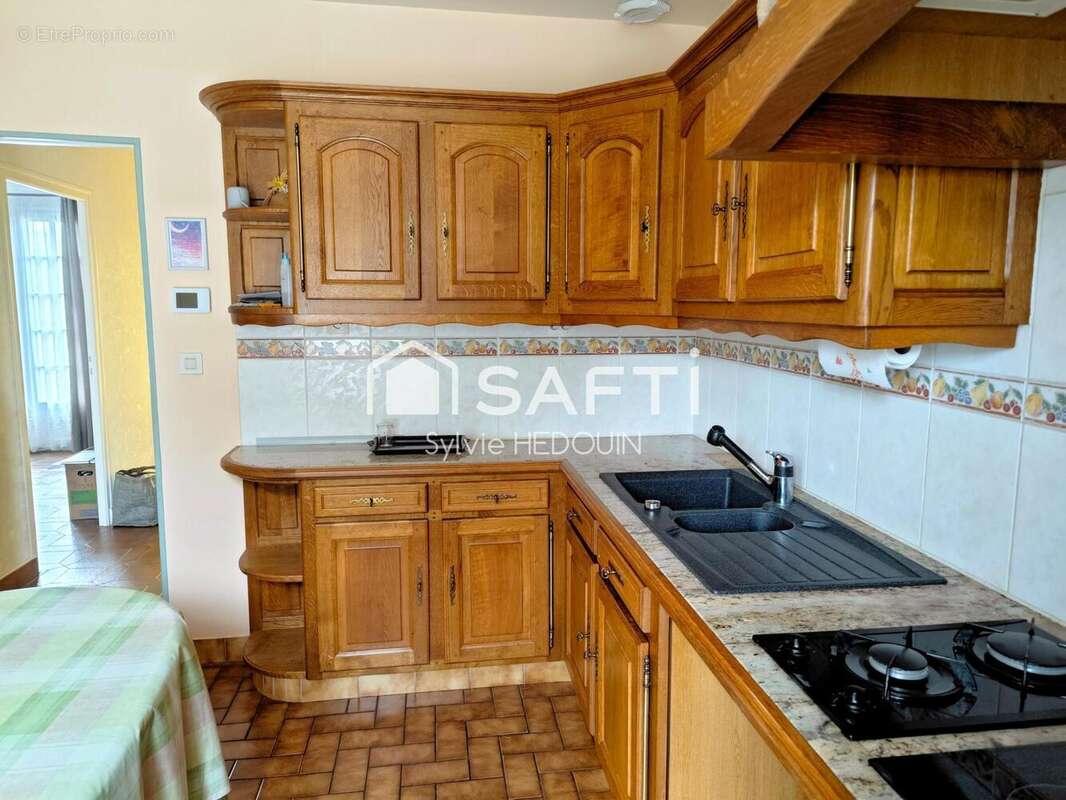 Maison 92 m² à Saint-Samson  - photo 6