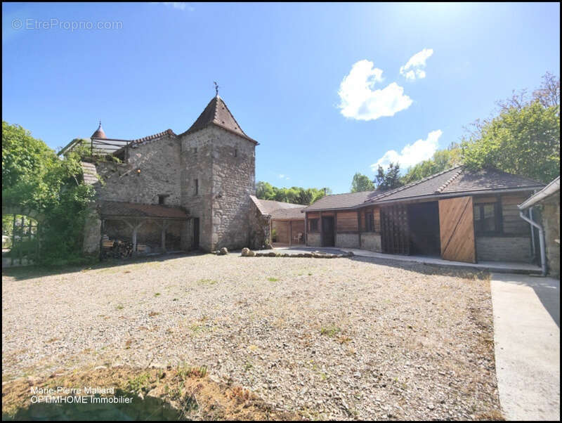 Maison familiale + dépendances à Saint Eloi en Creuse - photo 55