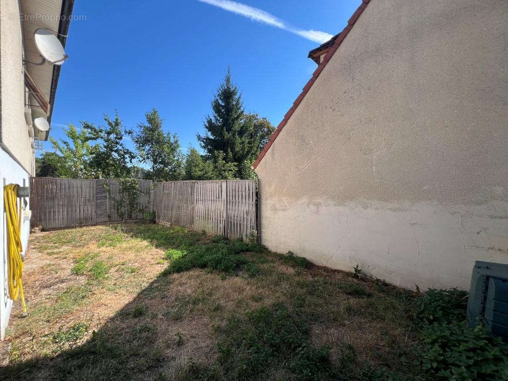 Maison mitoyenne sur sous-sol complet - photo 11