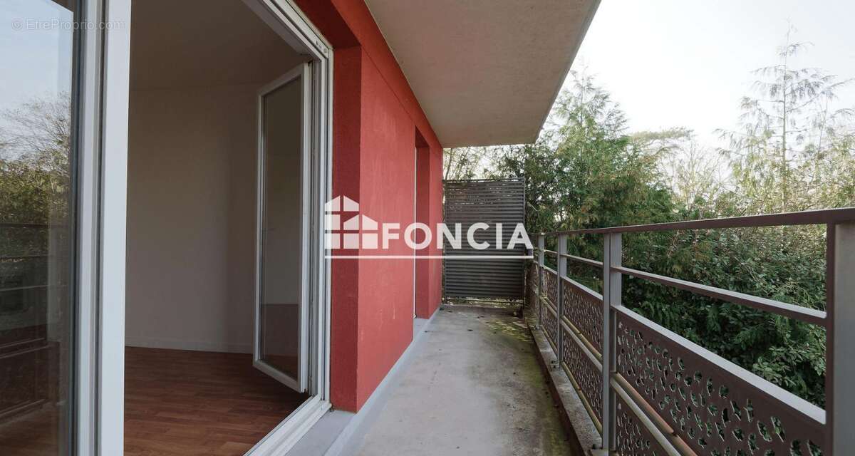 Appartement à CORBEIL-ESSONNES