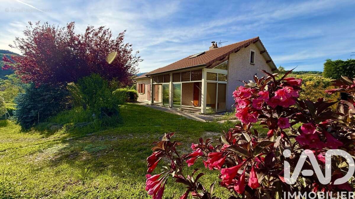 Photo 3 - Maison à SATILLIEU