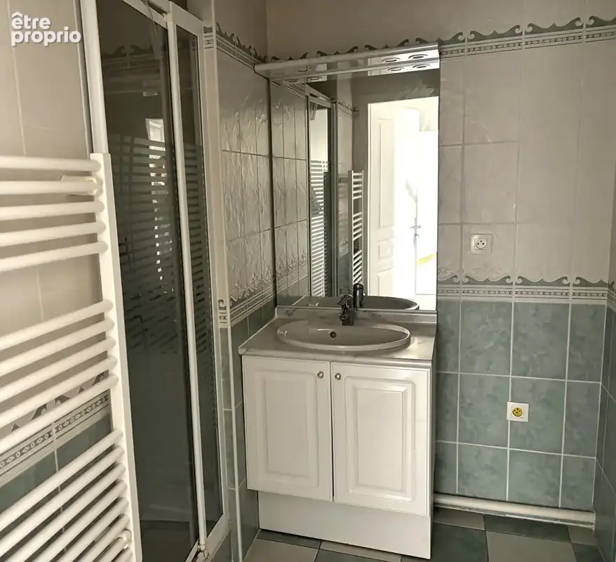 A vendre nantes centre 50 otages spacieux type 2 dans immeuble de standing - photo 6