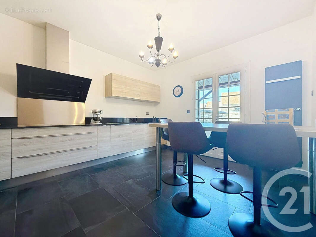 Maison 185 m² à Fralignes  - photo 11