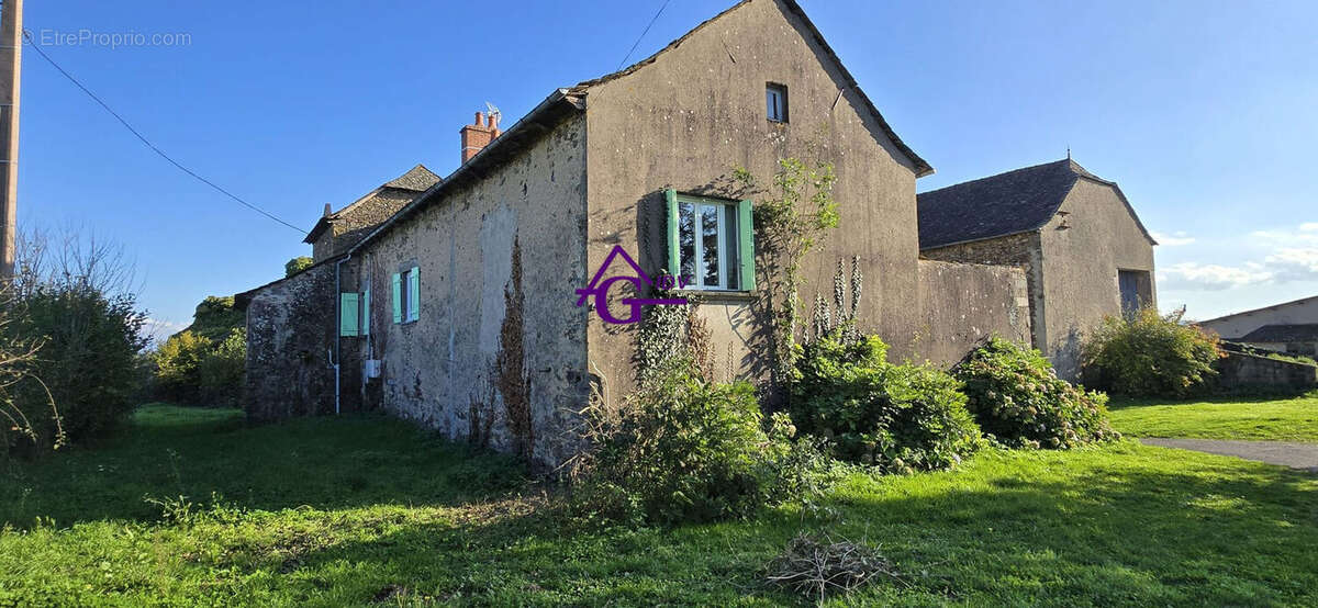Maison à TAURIAC-DE-NAUCELLE