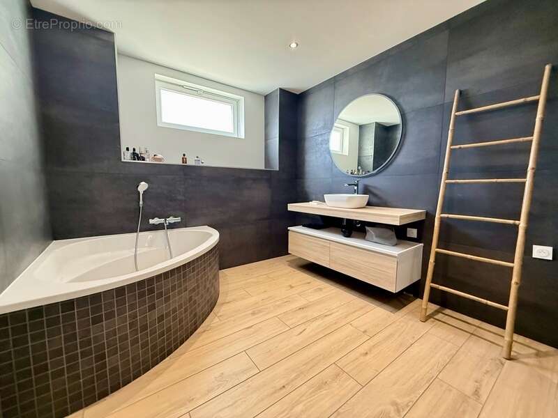 Maison à vendre 4 pièces LE CHAMBON FEUGEROLLES (42) La Cotatay - photo 4