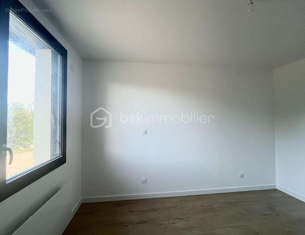 Maison à SAINT-DIDIER-DE-FORMANS