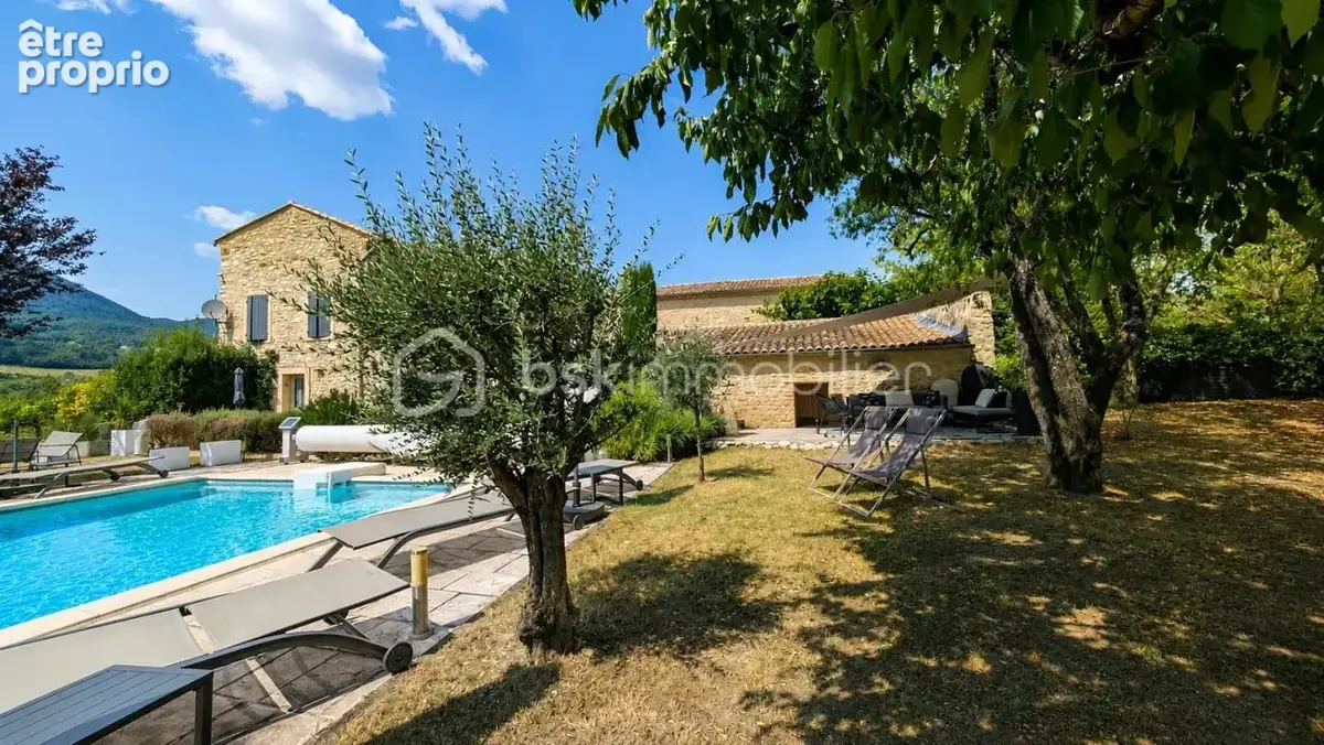 Mas xviiiᵉ en pierre • 340 m² • 8 chambres • piscine chauffée • drôme provençale - photo 4