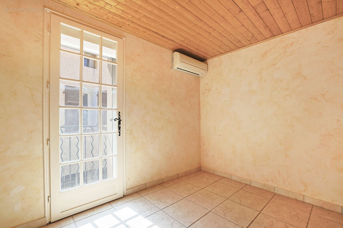 Maison à PUGET-VILLE