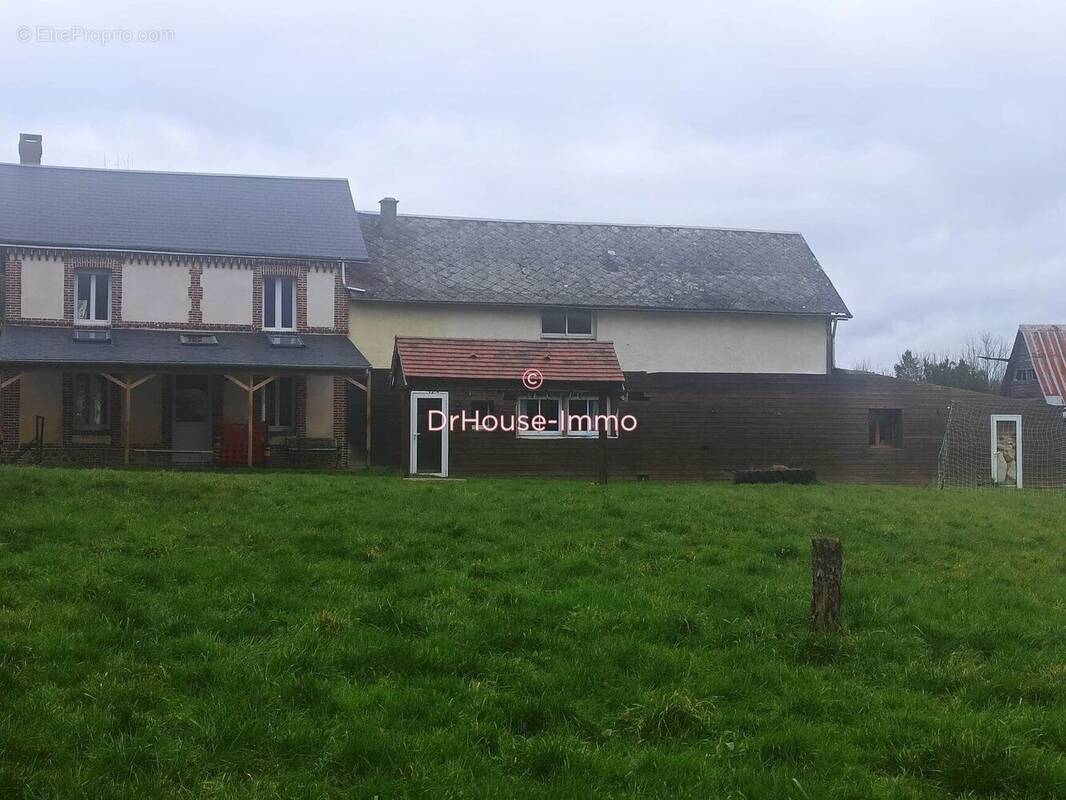 Maison à MESNIL-ROUSSET