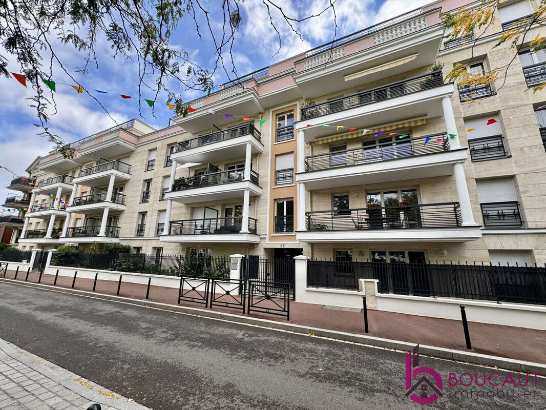 Appartement à LE PLESSIS-ROBINSON