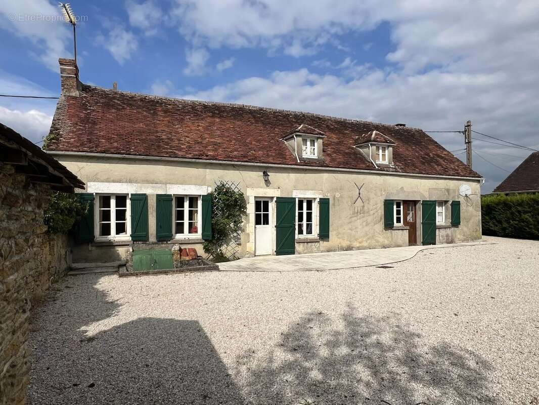 Maison à VILLENEUVE-SAINT-SALVES